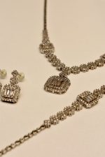 سرویس طلا نگین دار کد 1001 - Image 2