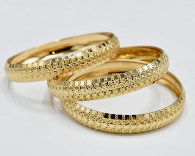 النگو فلورا نجفی