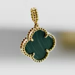 مدال ونکلیف سبز سنگ مالاکیت